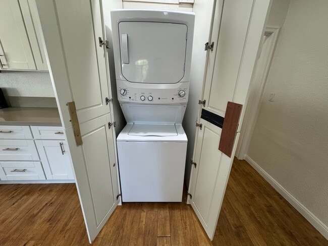 Photo - 2336 W 21st St