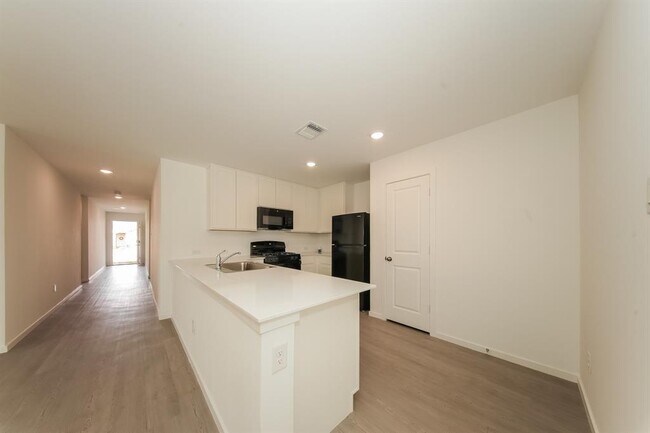 Photo - 9116 SW 20th St