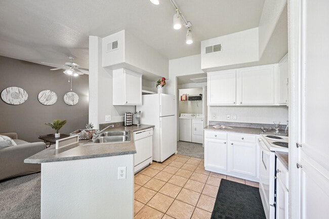 Photo - The Villas At Camelback Crossing