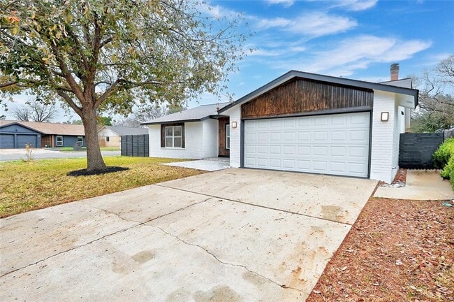 Photo - 6906 Lunar Dr