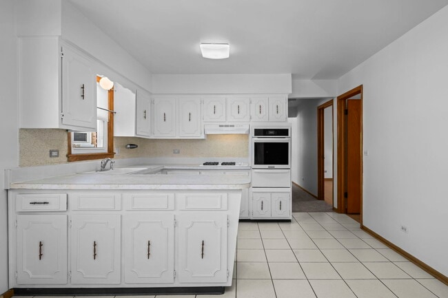 Photo - 5421 W Windsor Ave