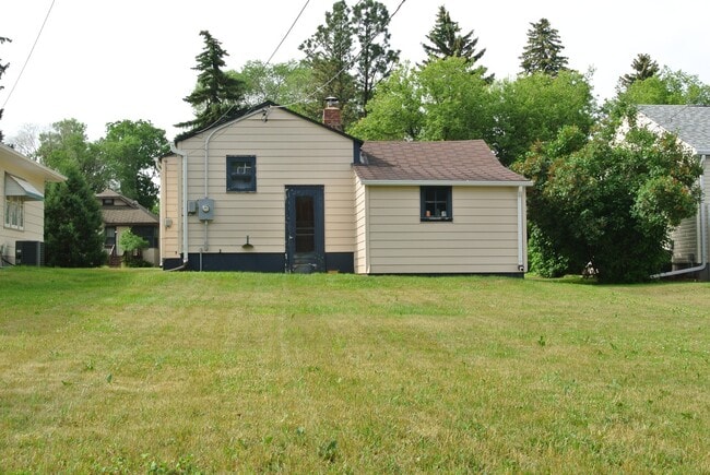 Photo - 219 13th Ave SE