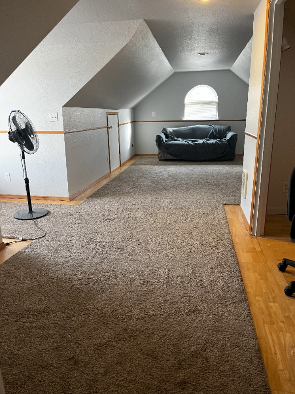 Photo - 298 Powell St E