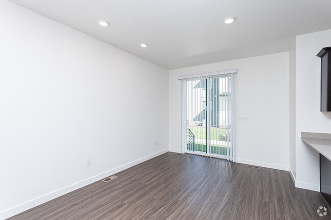 3BR, 2.5BA - 1,614SF - Living Room