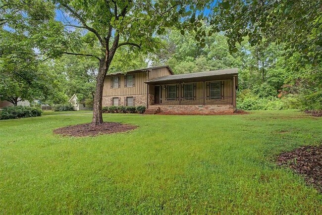 Photo - 2985 Fredrick Dr
