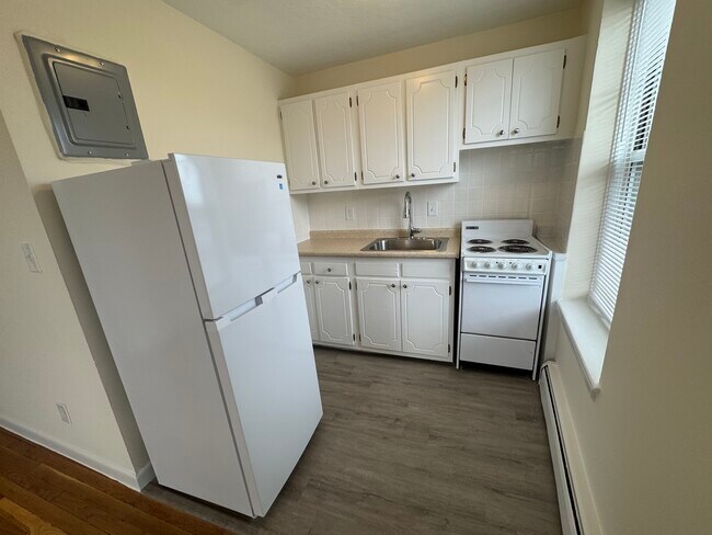 Photo - 164 North Beacon St Apartments Unit 12