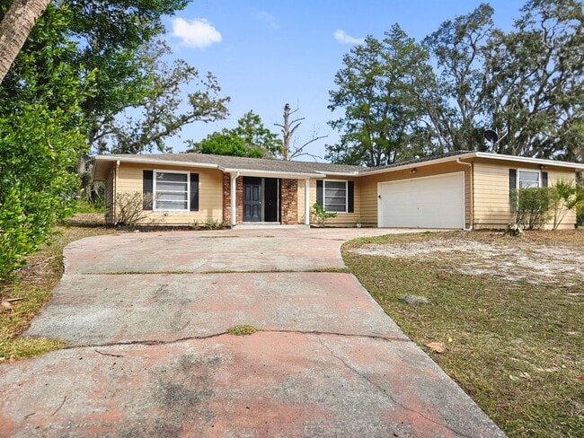 Building Photo - Updated 3-Bed, 2-Bath Home on ½-Acre Corner Lot with 2-Car Garage | Move-In Ready