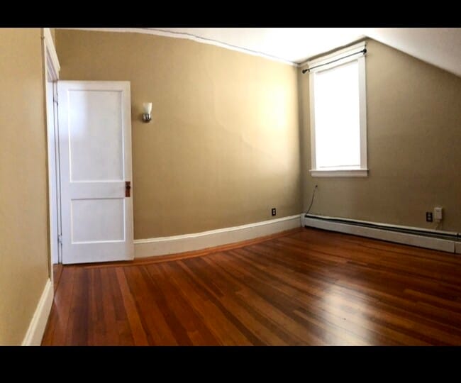 bedroom - 51 Crandall St Unit 2