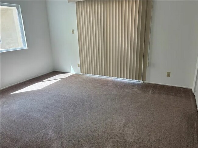 Photo - 503 27th St Unit 503