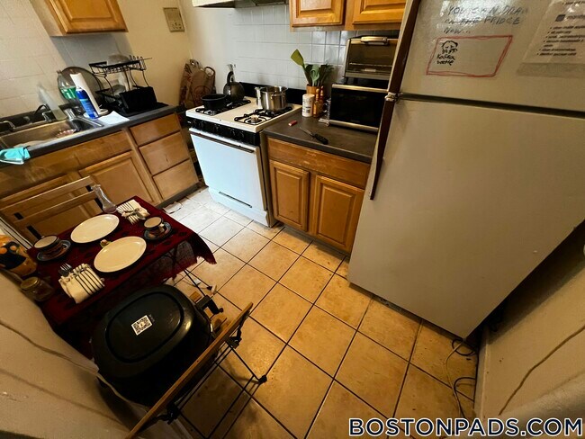 Photo - 248 Kelton St Unit 4
