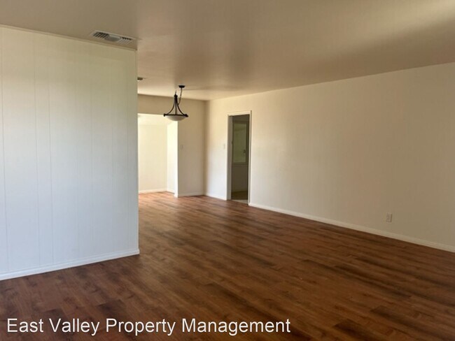 Photo - 3 br, 1 bath House - 25635 Sun Ave