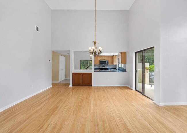 Photo - 3130 Kingswood Terrace