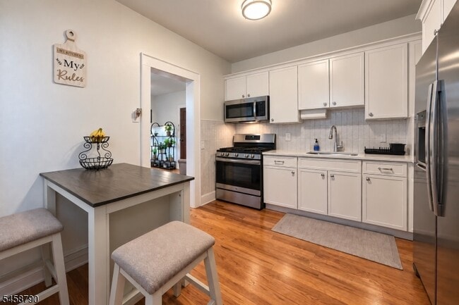 130 N Spring St Unit 2L