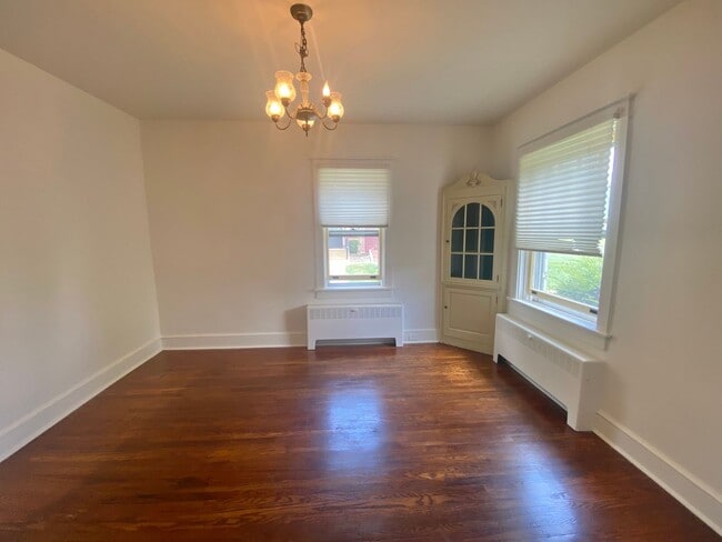 Photo - Amazing Cape Cod with 2 BR/ 1.5 BA and Bon...