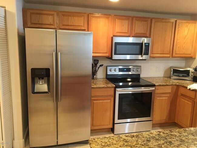 Photo - 817 Mystic Dr Unit 302