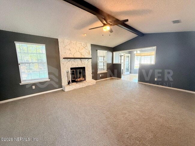 Photo - 2285 Richard Lee St