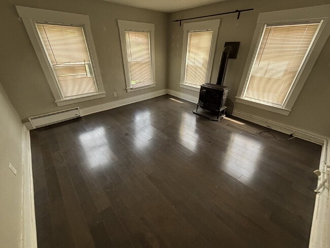 Photo - Bright & Spacious 3BR Second-Floor Apartment in Convenient Rochester Location