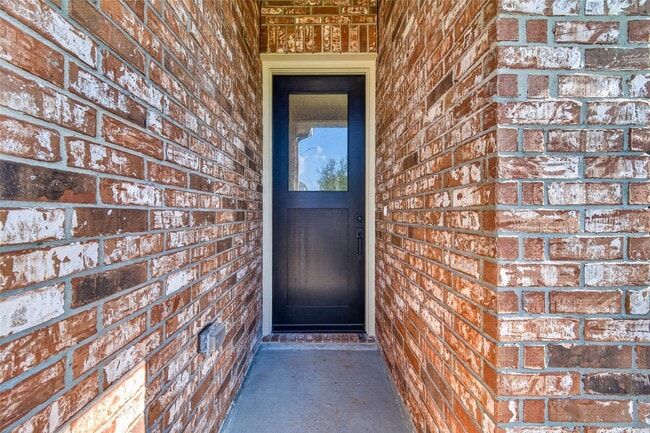 Photo - 23639 Red Rowan Ln