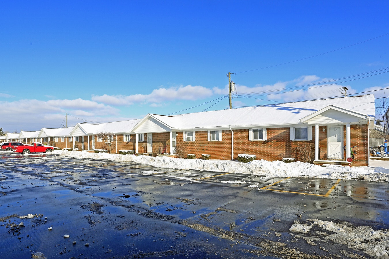 Margo Manor - Margo Manor Apartments