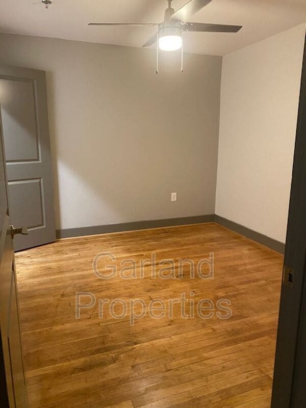 Photo - 821 Salem Ave SW