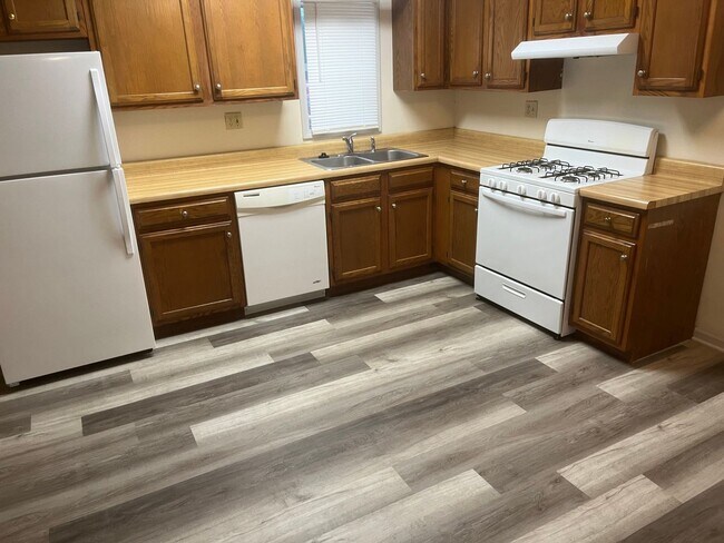 Photo - 1605 Hinkson Ave Unit 2