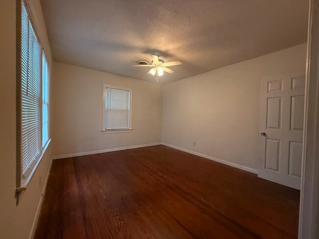 Photo - 111 Westridge Dr