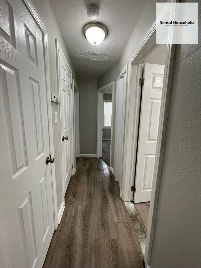 Photo - 3 Bedroom 1 Bath Bungalow Just $1300