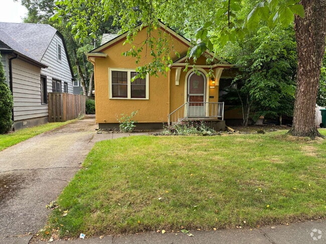 Building Photo - Bungalow in the Heart of Hawthorne Neighbo... Rental