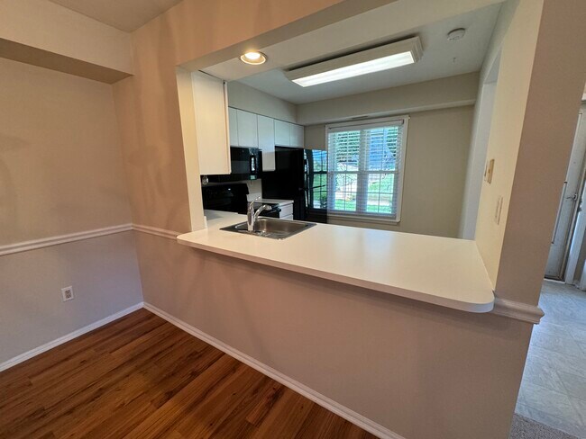 Pass-through window into dining area - 2103 Society Pl Unit B1