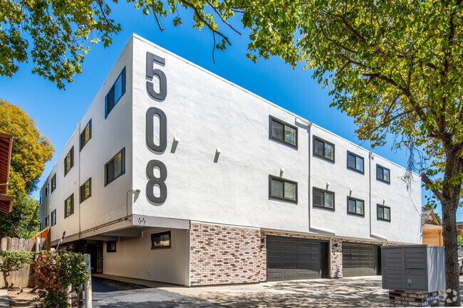Photo - 508 Apartments