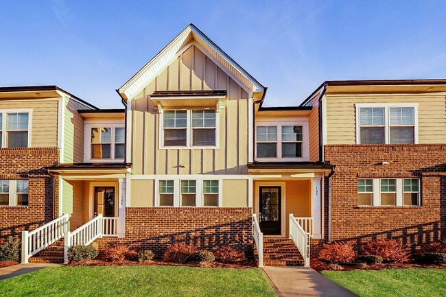 Photo - OPEN HOUSE SATURDAY 2/20/26 : 2PM - 4PM - FIRST MONTH FREE