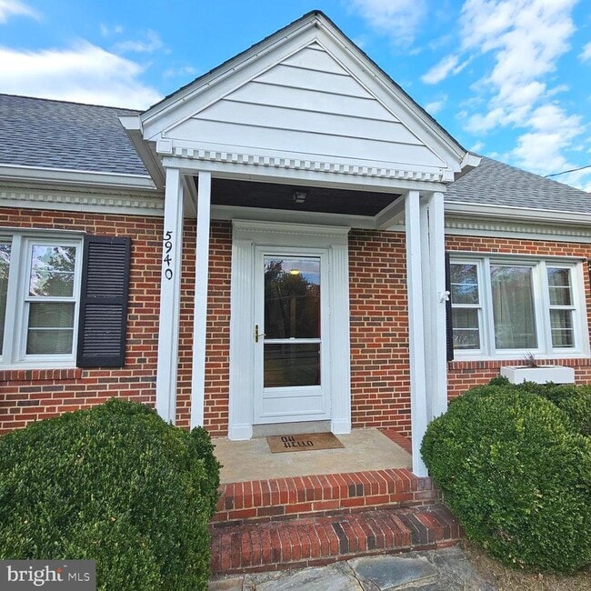 Building Photo - 5940 6th St