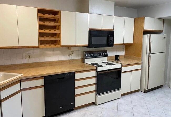 Photo - 1850 Beacon St Unit 201