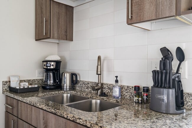 Photo - Midtown Studio for $1,120 – Walkable & Sty... Unit MM3