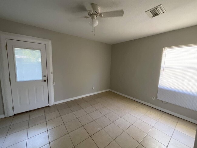 Photo - 2218 S Park Ave