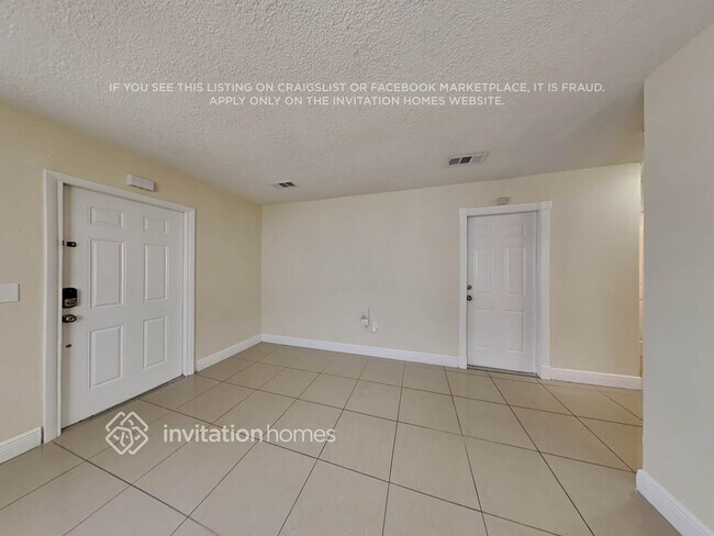 Photo - 16099 SW 138th Pl