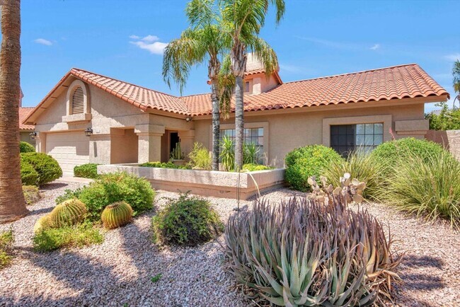 Building Photo - Scottsdale Ranch Luxury  Rental. 3 bed, 2 ...