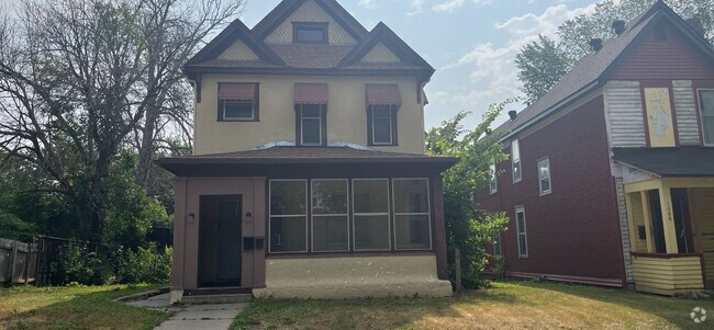 Building Photo - 1092 Edgerton St Rental