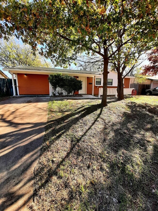 Photo - Quaint 3 bedroom, 1.5 bath in Euless