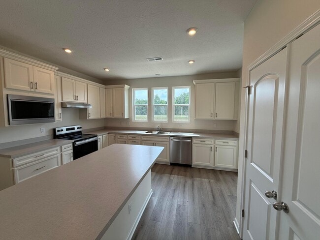 Photo - 6650 Preserve Dr