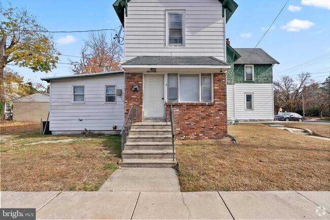 Building Photo - 302 N Main St Unit 3 Rental