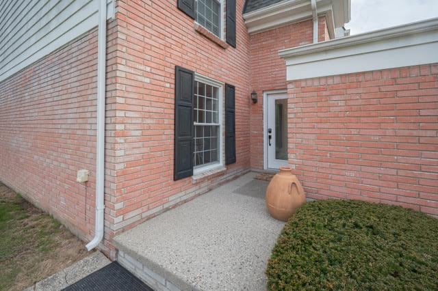 Photo - 81 Stratford Ln