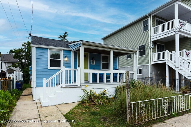Building Photo - 30 Waterwitch Ave Rental