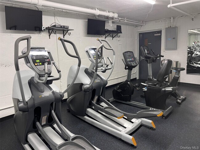 120 S Park Ave Unit 1-D