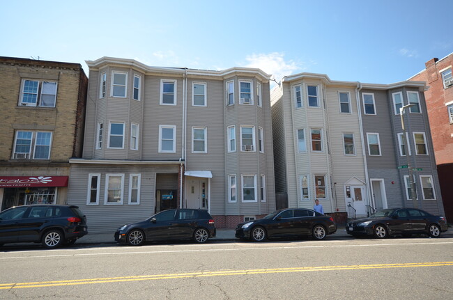 Photo - 12 Chelsea St Unit 3