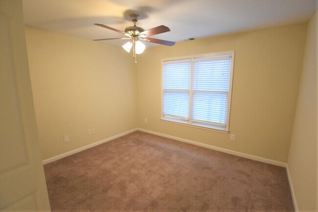 Photo - 4360 Riverlake Way