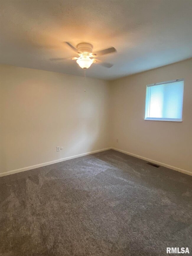Photo - 26 Sundowner Ln