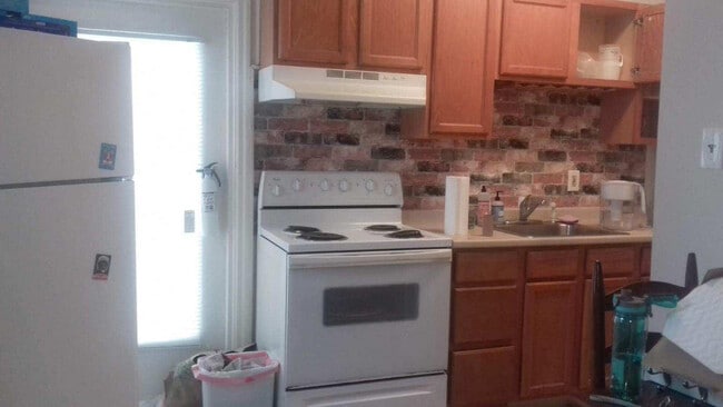 Photo - 116 N Church St