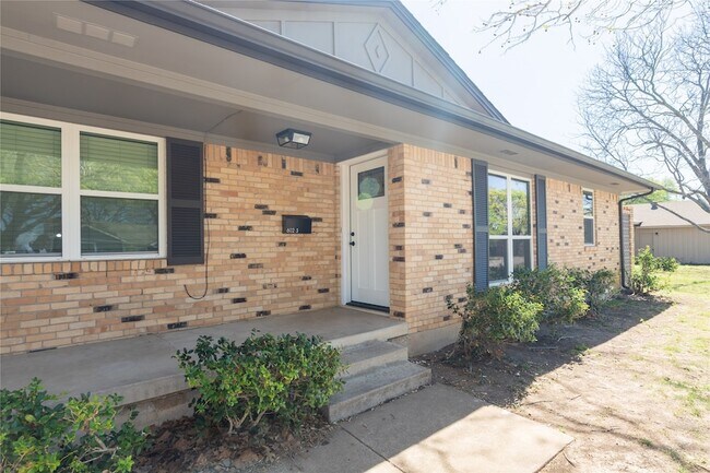 Photo - 602 N Morris St Unidad B