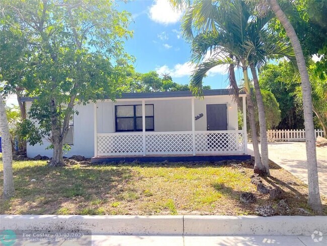 Building Photo - 3630 SW 46th Ave Rental